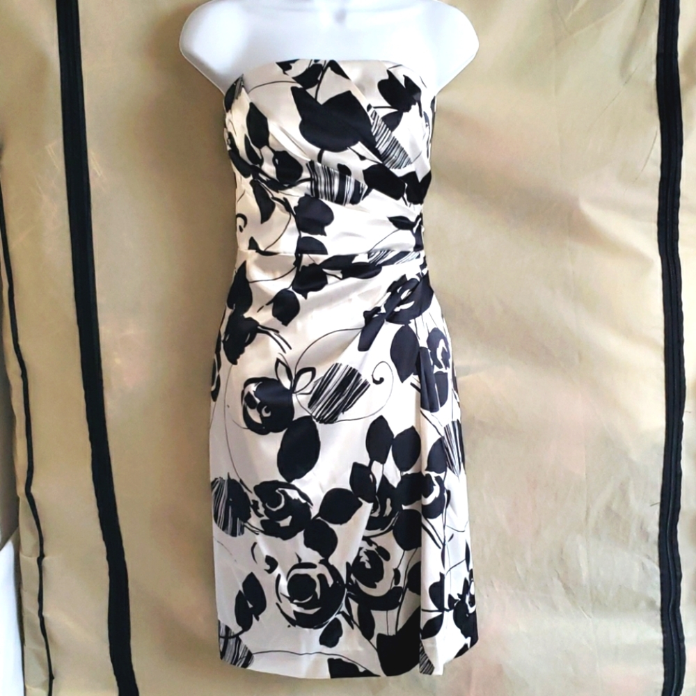 🔥FINAL PRICE🔥WHBM beautiful strapless dress